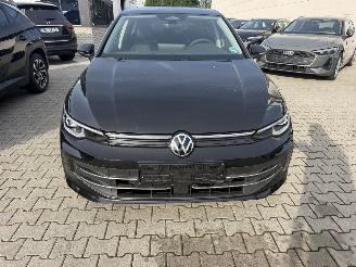 Volkswagen Golf 1.5 eTSI Energy picture 2