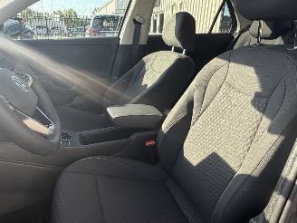 Volkswagen T-Roc 1.5 eTSI DSG 85 KW Life picture 8