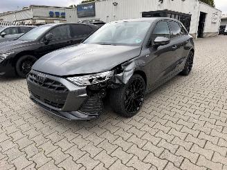 Voiture accidenté Audi A3 Sportback 1.5 TFSi S- Tronic / S-Line 473 km! 2026/7