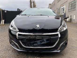 Peugeot 208 ALLURE picture 5