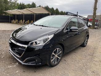 Peugeot 208 ALLURE picture 13