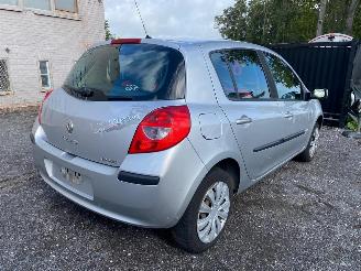 Renault Clio RIP CURL picture 18