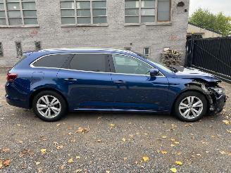 Voiture accidenté Renault Talisman GRANDTOUR I 2016/11