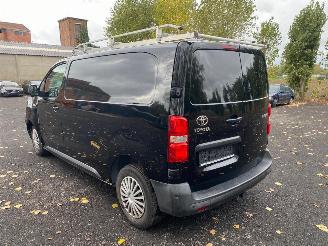 Toyota Proace 2.0 D picture 15