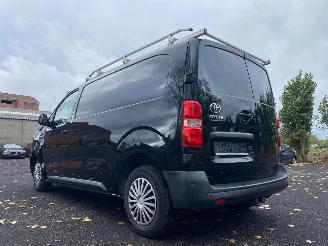 Toyota Proace 2.0 D picture 16