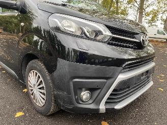 Toyota Proace 2.0 D picture 3