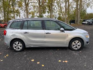 damaged passenger cars Citroën C4-picasso PICASSO II INTENS 2016/3