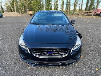 Volvo V-60 V 60 R-DESIGN picture 4