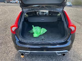 Volvo V-60 V 60 R-DESIGN picture 18