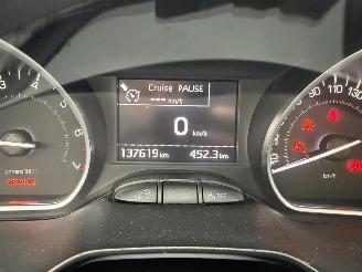 Peugeot 208 ALLURE picture 27