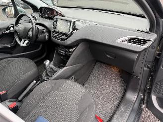 Peugeot 208 208 ALLURE picture 23