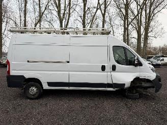 Vaurioauto  commercial vehicles Opel Movano 2.2 HDI 2023/8