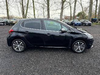 Unfallwagen Peugeot 208 ALLURE 2019/7