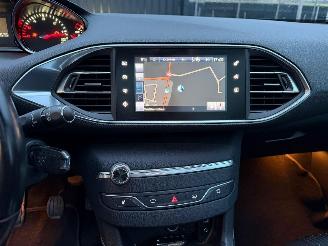 Peugeot 308 II ALLURE picture 31