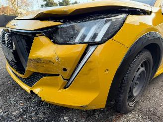 Peugeot 208 II GT LINE picture 7