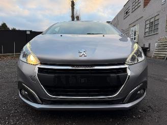 Peugeot 208 1.2 I picture 5