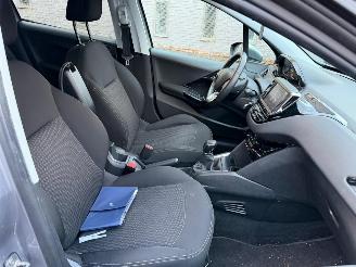 Peugeot 208 1.2 I picture 21