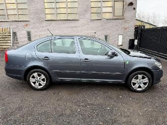 skadebil auto Skoda Octavia AMBIENTE 2011/5