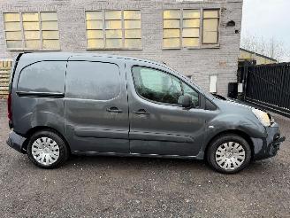 škoda dodávky Citroën Berlingo 1.6 HDI 2016/10