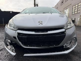 Peugeot 208 1.2 I picture 5