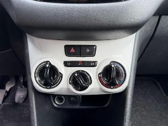 Peugeot 208 1.2 I picture 31