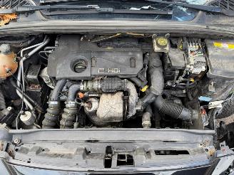 Peugeot 308 1.6HDI picture 6