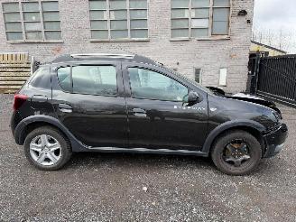 Coche accidentado Dacia Sandero PLUS 2016/3