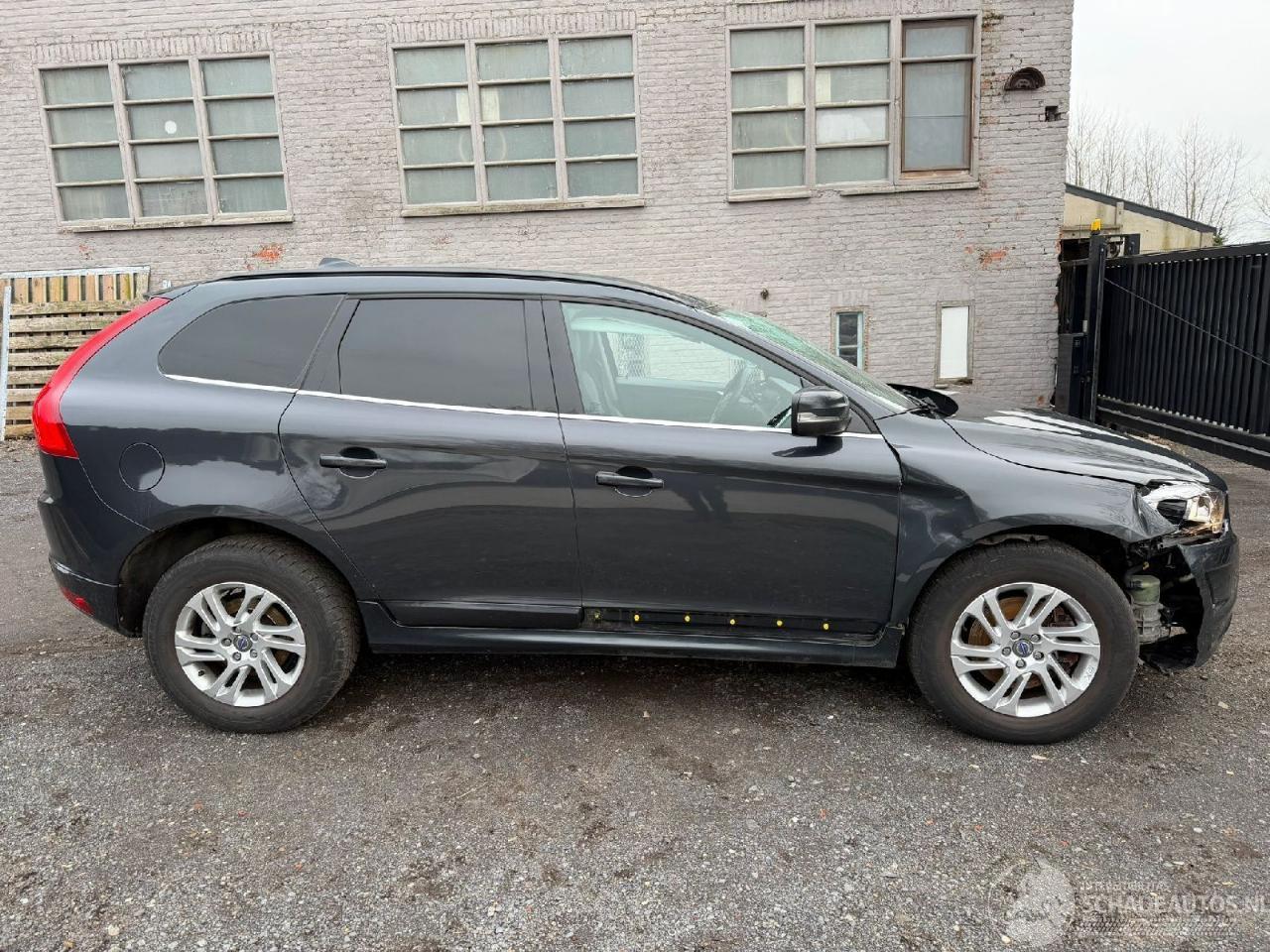 Volvo Xc-60 MOMENTUM