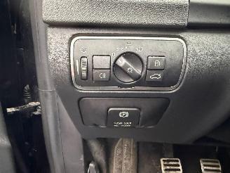 Volvo V-60 V 60 R-DESIGN picture 30