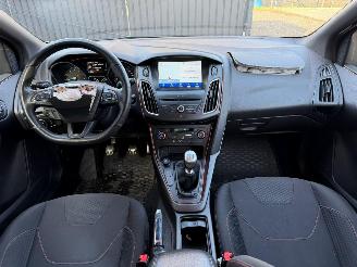 Ford Focus ST-LINE picture 24