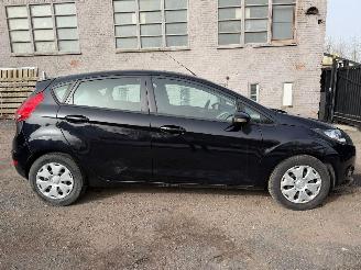 uszkodzony samochody osobowe Ford Fiesta TREND 2011/10