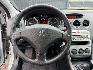 Peugeot 308 1.4 I picture 26