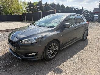 Ford Focus ST-LINE picture 8