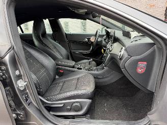 Mercedes Cla-klasse 200 picture 22
