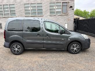 Schade bestelwagen Peugeot Partner 1.6 HDI 2015/12