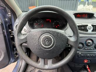 Renault Clio EXPRESSION picture 26