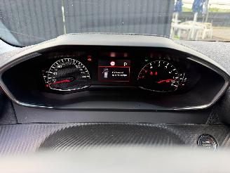 Peugeot 208 1.2 I picture 29