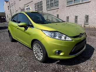 Ford Fiesta TITANIUM picture 2