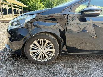 Peugeot 208 1.2 I picture 9