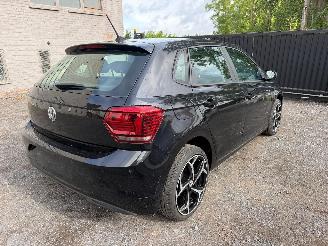 Volkswagen Polo 1.6 TDI picture 18
