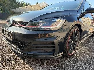 Volkswagen Golf GTI picture 13
