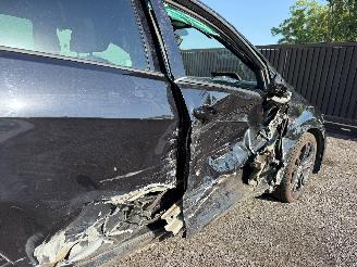 Volkswagen Golf GTI picture 5