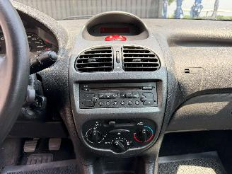 Peugeot 206 1.4 I picture 25