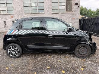 uszkodzony samochody osobowe Renault Twingo III EDITION O 2020/2