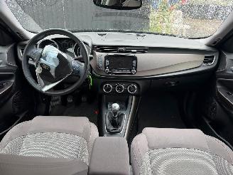 Alfa Romeo Giulietta  picture 26