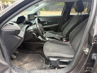 Peugeot 208 II STYLE picture 18