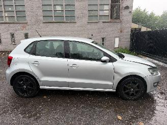 Damaged car Volkswagen Polo COMFORTLINE 2011/12