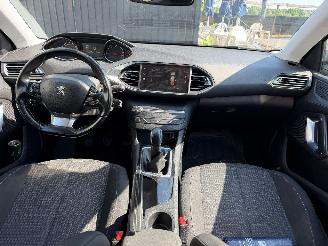 Peugeot 308 II ACTIVE picture 22