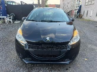 Peugeot 208 LIKE picture 8