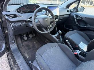 Peugeot 208 LIKE picture 22